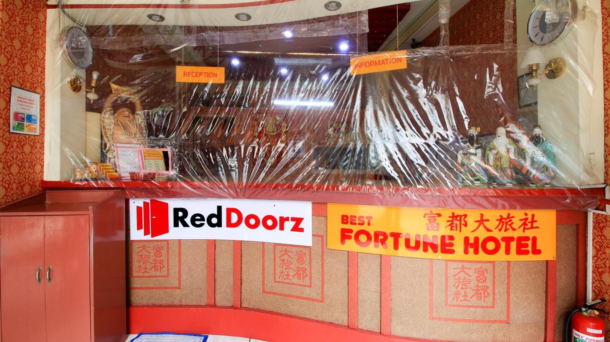 Reddoorz Plus @ Chinatown Binondo Манила Экстерьер фото