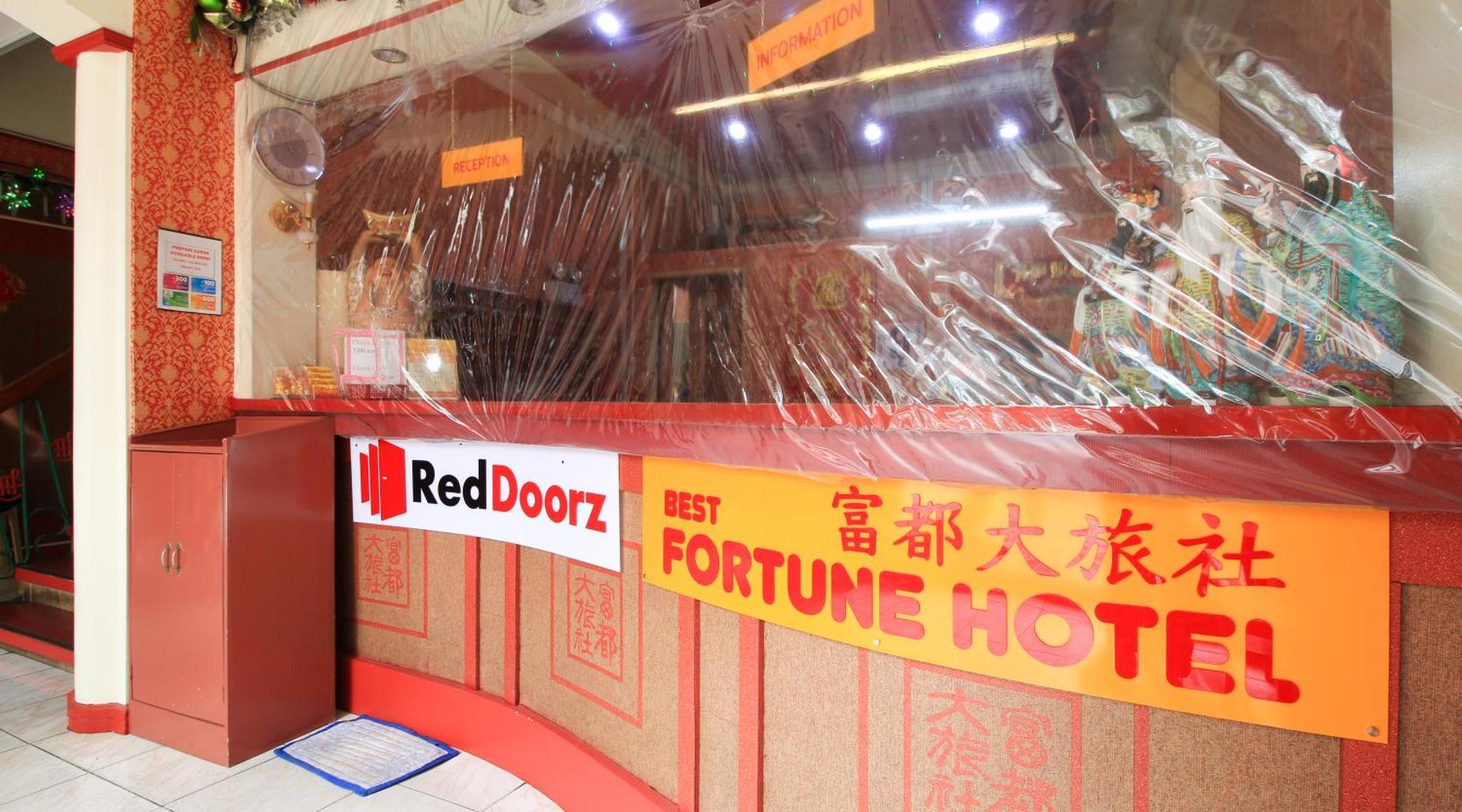 Reddoorz Plus @ Chinatown Binondo Манила Экстерьер фото